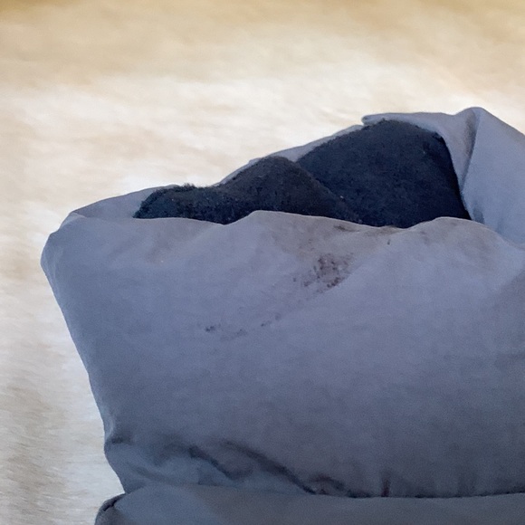 Mens GAP Brand NEW Gray Luxury DOWN Alternative Winter Puffer VEST - Picture 6 of 15